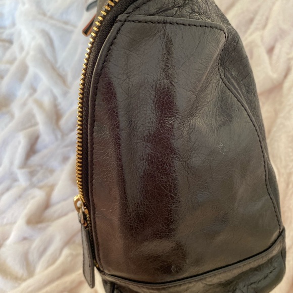 HOBO Leather shoulder bag with 2 shoulder straps, gold zip and Dust Bag - Picture 4 of 13